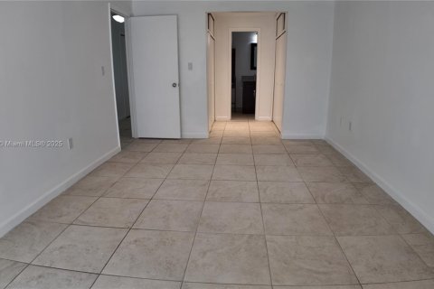 Adosado en alquiler en Hollywood, Florida, 4 dormitorios, 175.49 m2 № 1955806 - foto 27