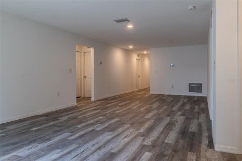 Villa ou maison à vendre à Sun City Center, Floride: 4 chambres, 164.53 m2 № 2222077 - photo 7