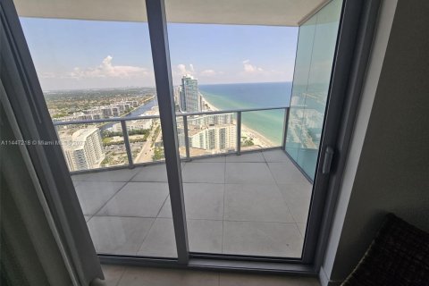 Condominio en venta en Hollywood, Florida, 2 dormitorios, 109.53 m2 № 1957544 - foto 24