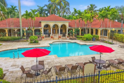 Condo in West Palm Beach, Florida, 2 bedrooms  № 2370625 - photo 28
