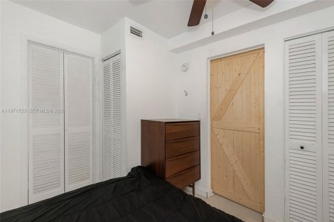 Condominio en venta en Miami Beach, Florida, 47.01 m2 № 2033148 - foto 21