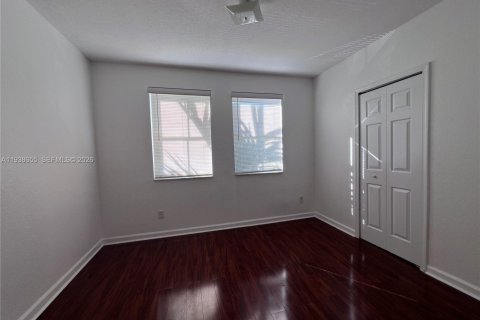 Condo in Miramar, Florida, 4 bedrooms  № 1996332 - photo 15