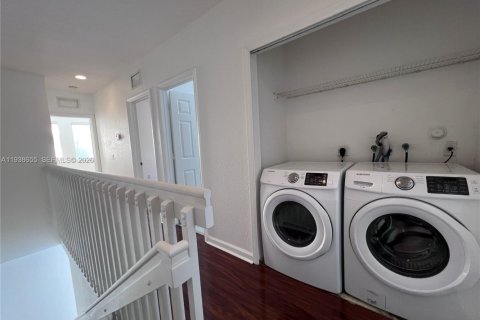 Condo in Miramar, Florida, 4 bedrooms  № 1996332 - photo 10