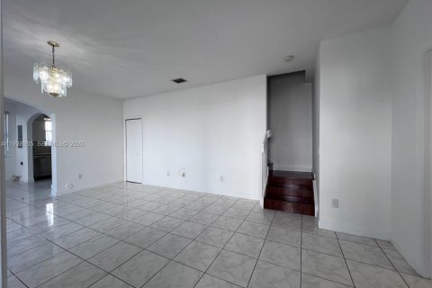 Condo in Miramar, Florida, 4 bedrooms  № 1996332 - photo 4