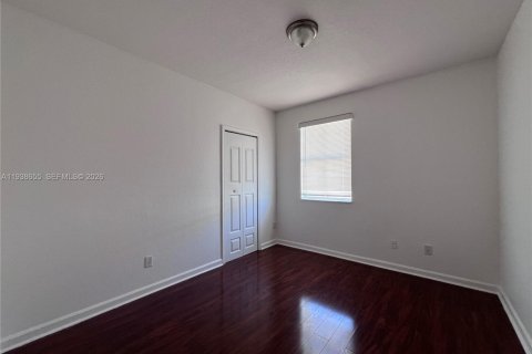 Condo in Miramar, Florida, 4 bedrooms  № 1996332 - photo 14