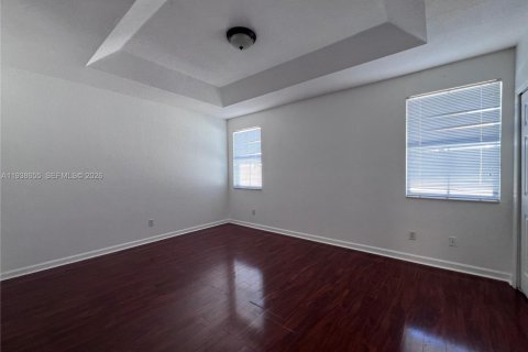 Condo in Miramar, Florida, 4 bedrooms  № 1996332 - photo 11