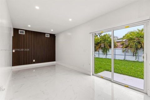 Купить виллу или дом в Майами, Флорида 4 спальни, 200.39м2, № 2009737 - фото 14