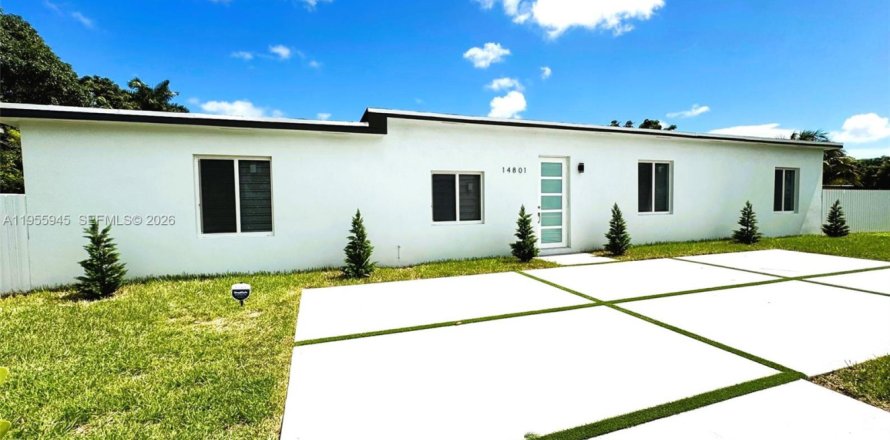 Дом в Майами, Флорида 4 спальни, 200.39м2 № 2009737