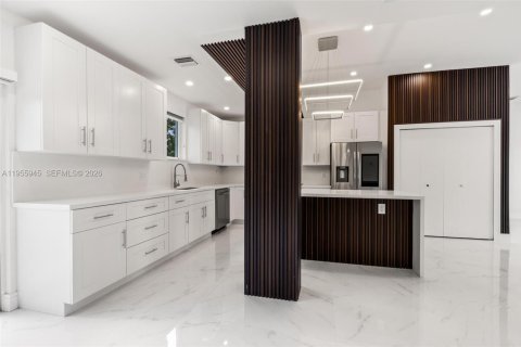 Купить виллу или дом в Майами, Флорида 4 спальни, 200.39м2, № 2009737 - фото 12