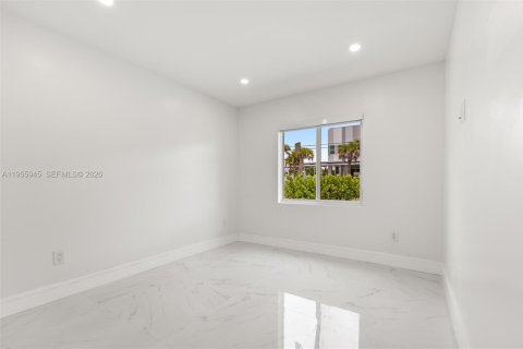 Купить виллу или дом в Майами, Флорида 4 спальни, 200.39м2, № 2009737 - фото 20