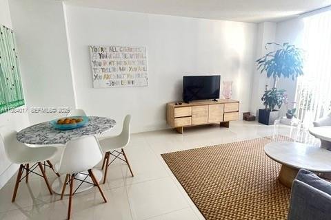 Copropriété à louer à Aventura, Floride: 1 chambre, 78.5 m2 № 2045641 - photo 6