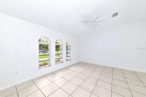 House in North Port, Florida 4 bedrooms, 184.5 sq.m. № 2201485 - photo 4