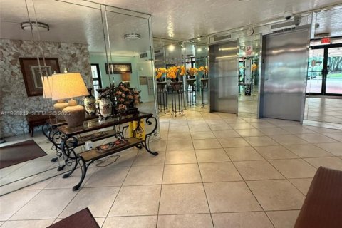 Apartamento en alquiler en Pompano Beach, Florida, 2 dormitorios, 98.85 m2 № 1991621 - foto 6