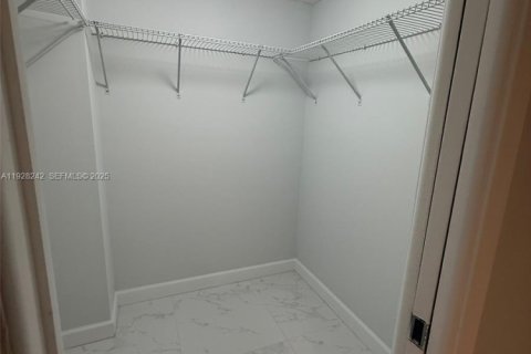Apartamento en alquiler en Pompano Beach, Florida, 2 dormitorios, 98.85 m2 № 1991621 - foto 13