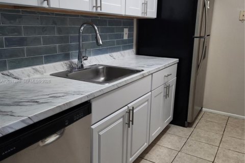 Condo à West Palm Beach, Floride, 3 chambres  № 2389770