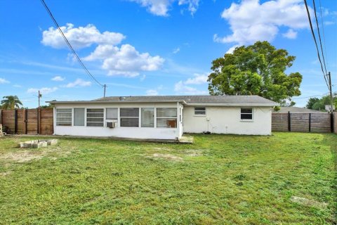 Casa en venta en Holiday, Florida, 2 dormitorios, 88.54 m2 № 1913743 - foto 18