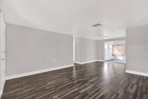Casa en venta en Holiday, Florida, 2 dormitorios, 88.54 m2 № 1913743 - foto 5