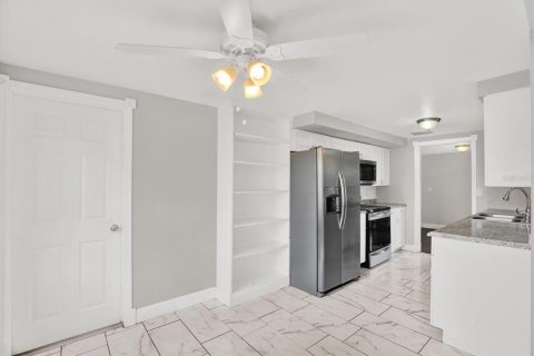 Casa en venta en Holiday, Florida, 2 dormitorios, 88.54 m2 № 1913743 - foto 8