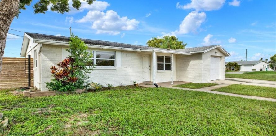 Casa en Holiday, Florida 2 dormitorios, 88.54 m2 № 1913743