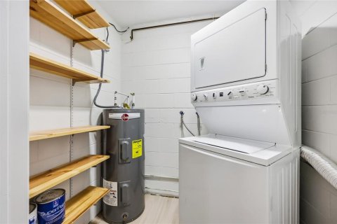 Condo in DeLand, Florida, 2 bedrooms  № 2094096 - photo 26