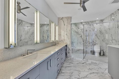 Casa en venta en Sarasota, Florida, 3 dormitorios, 307.23 m2 № 2258522 - foto 23