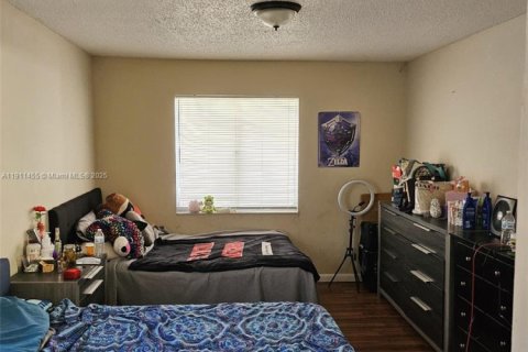 Condo in West Palm Beach, Florida, 2 bedrooms  № 1968677 - photo 26