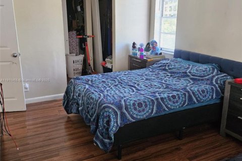 Condo in West Palm Beach, Florida, 2 bedrooms  № 1968677 - photo 19