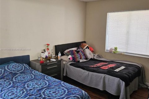 Condo in West Palm Beach, Florida, 2 bedrooms  № 1968677 - photo 3