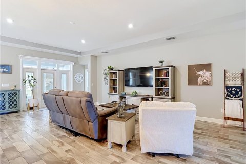 Casa en venta en Spring Hill, Florida, 4 dormitorios, 185.06 m2 № 2385686 - foto 18