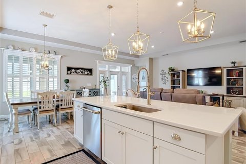 Casa en venta en Spring Hill, Florida, 4 dormitorios, 185.06 m2 № 2385686 - foto 11