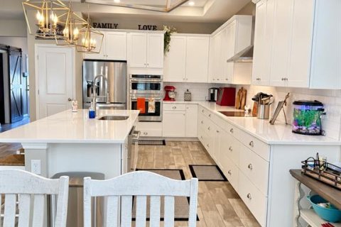 Casa en venta en Spring Hill, Florida, 4 dormitorios, 185.06 m2 № 2385686 - foto 4
