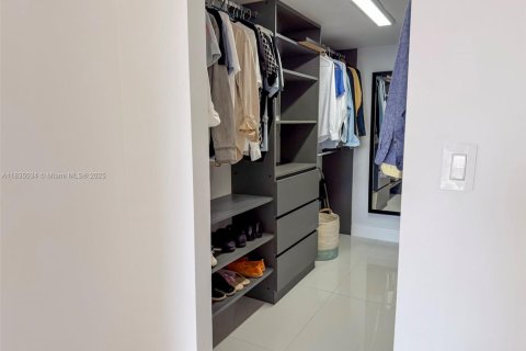Купить кондоминиум в Авентура, Флорида 2 спальни, 107.49м2, № 1818229 - фото 17