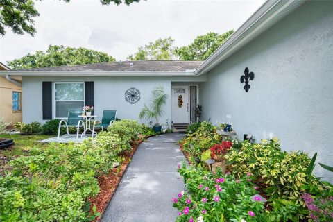 Casa en venta en Palm Harbor, Florida, 3 dormitorios, 114.83 m2 № 1917975 - foto 11