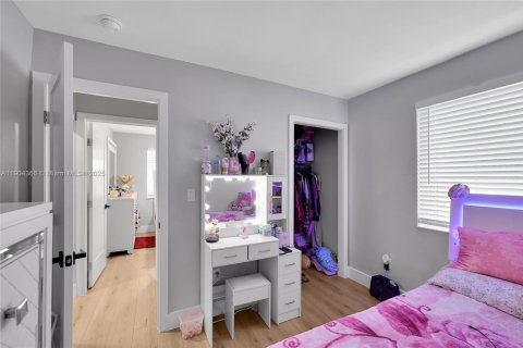 Immobilier commercial à vendre à Miami, Floride: 156.54 m2 № 1956002 - photo 22