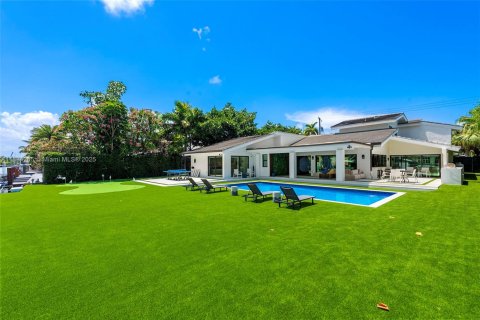 Снять в аренду виллу или дом в Халландейл-Бич, Флорида 5 спален, 306.21м2, № 1950196 - фото 14