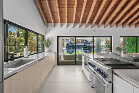 Снять в аренду виллу или дом в Халландейл-Бич, Флорида 5 спален, 306.21м2, № 1950196 - фото 28