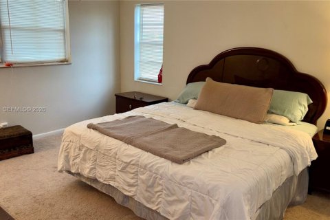 Copropriété à vendre à Sunrise, Floride: 2 chambres, 111.48 m2 № 1995608 - photo 3