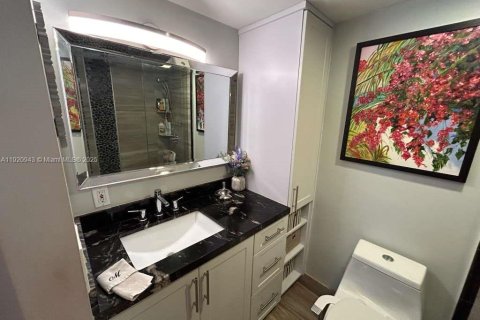 Condominio en venta en Hollywood, Florida, 1 dormitorio, 83.24 m2 № 1975185 - foto 8