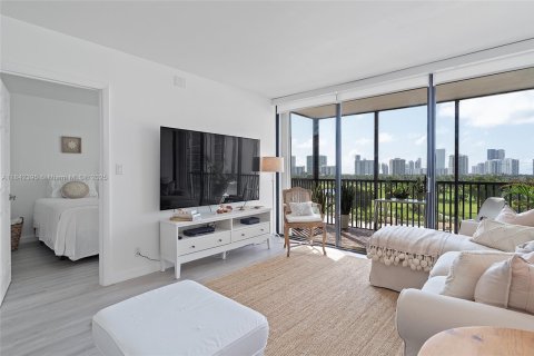 Кондоминиум с 2 спальнями в Авентура, Флорида № 2009921