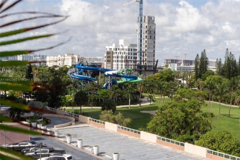 Купить кондоминиум в Авентура, Флорида 2 спальни, 107.49м2, № 2009921 - фото 14