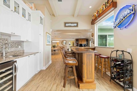House in Englewood, Florida 5 bedrooms, 407.4 sq.m. № 2106025 - photo 10