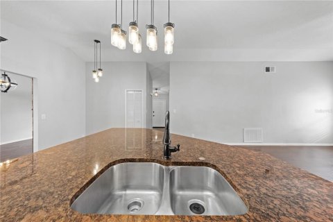 Casa en venta en Orlando, Florida, 3 dormitorios, 165.92 m2 № 1904953 - foto 10