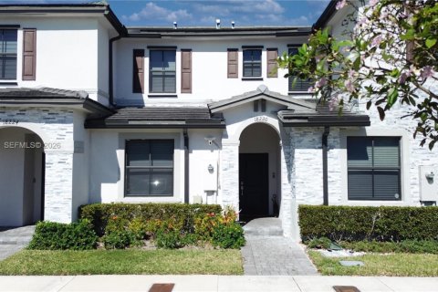 Townhouse in Miami, Florida 3 bedrooms, 116.69 sq.m. № 2011035 - photo 23