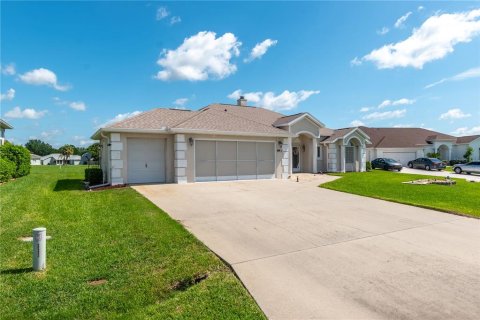 House in Ocala, Florida 2 bedrooms, 166.85 sq.m. № 1905815 - photo 2