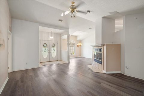 House in Ocala, Florida 2 bedrooms, 166.85 sq.m. № 1905815 - photo 9