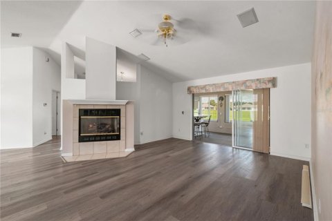 House in Ocala, Florida 2 bedrooms, 166.85 sq.m. № 1905815 - photo 10