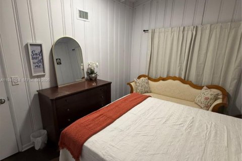 Villa ou maison à louer à Fort Lauderdale, Floride: 3 chambres, 244.24 m2 № 1997215 - photo 18