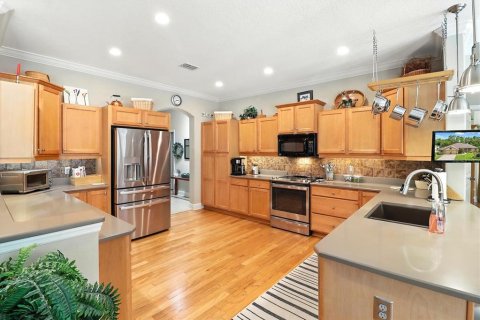 House in Homosassa, Florida 4 bedrooms, 259.1 sq.m. № 1906041 - photo 11