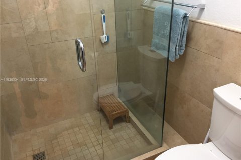 Touwnhouse à vendre à Miami, Floride: 3 chambres, 119.84 m2 № 1995752 - photo 6