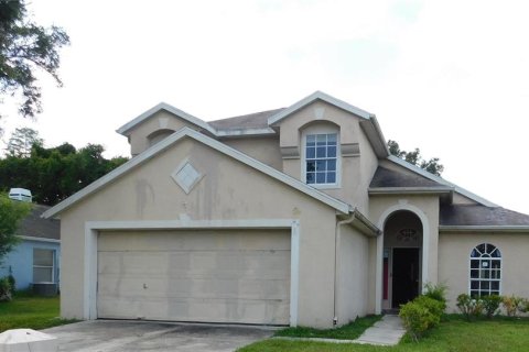 Casa en Wesley Chapel, Florida 3 dormitorios, 168.15 m2 № 2107149